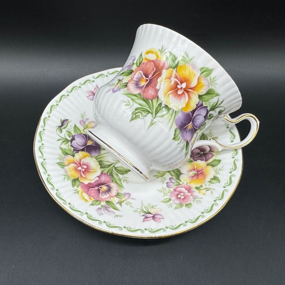 Queen's Special Flowers Month August Pansy Tea Cup Set Bone China England - Picture 3 of 5
